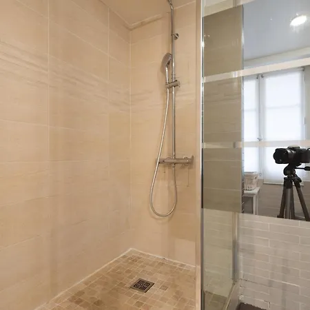 Cia - Réaumur étienne Marcel 8p Parigi